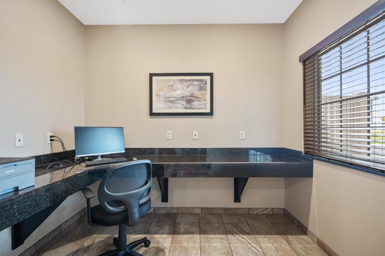 Cobblestone Hotel & Suites - AustinAustin  Kültér fotó
